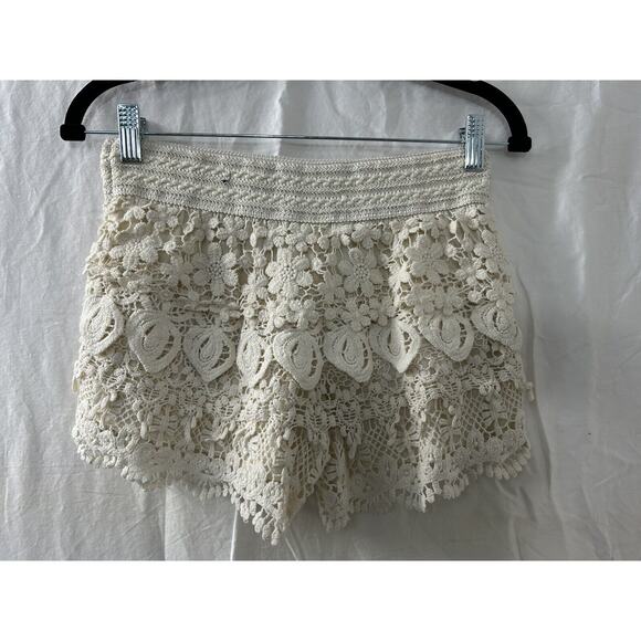 VTG Crochet Ruffled Booty Shorts Y2K Black Label‎ Sz M Coquette Boho Coachella - Picture 8 of 10
